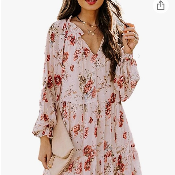 Sheer but lined dress. Easy wash and wear and does not wrinkle - Picture 2 of 6